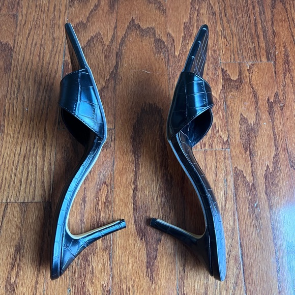 Chic Black Croc-Embossed Women's Heels NWT - Picture 4 of 5